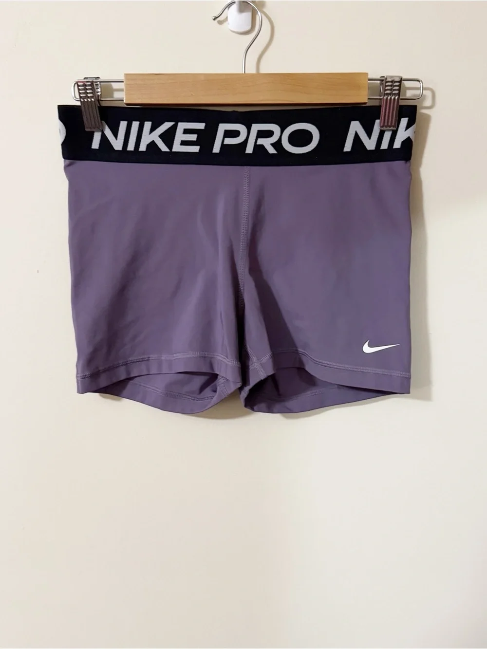 Nike Pro Dri Fit Womens Purple Athletic Shorts Size Medium Activewear Gym